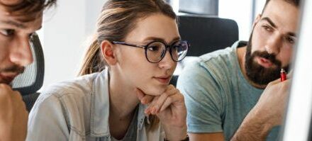 SOFTWAREPROVIDER BEWÄLTIGT SCHULDENKRISE MIT SCHUTZSCHIRM IN 4 MONATEN